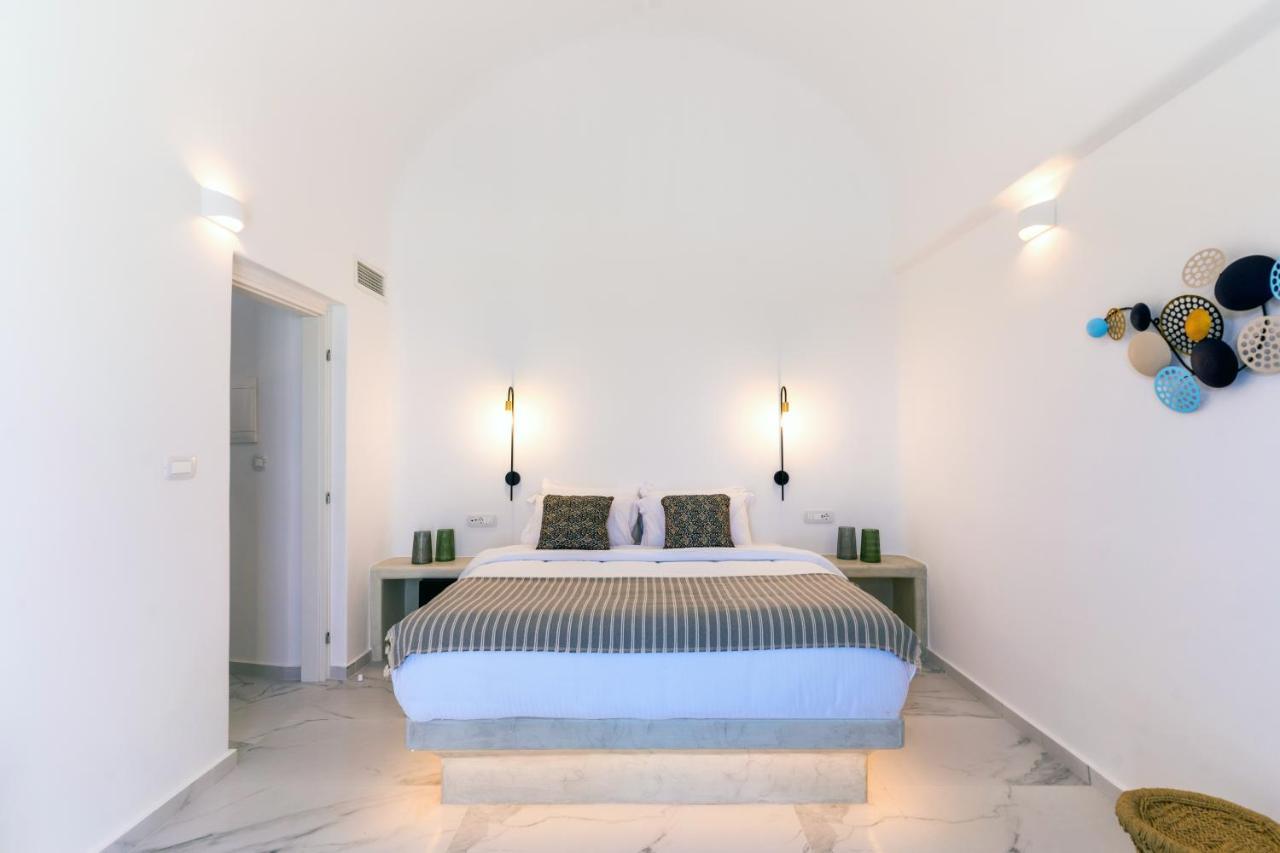 Lavadoze Luxury Suites Exo Gonia Exterior photo